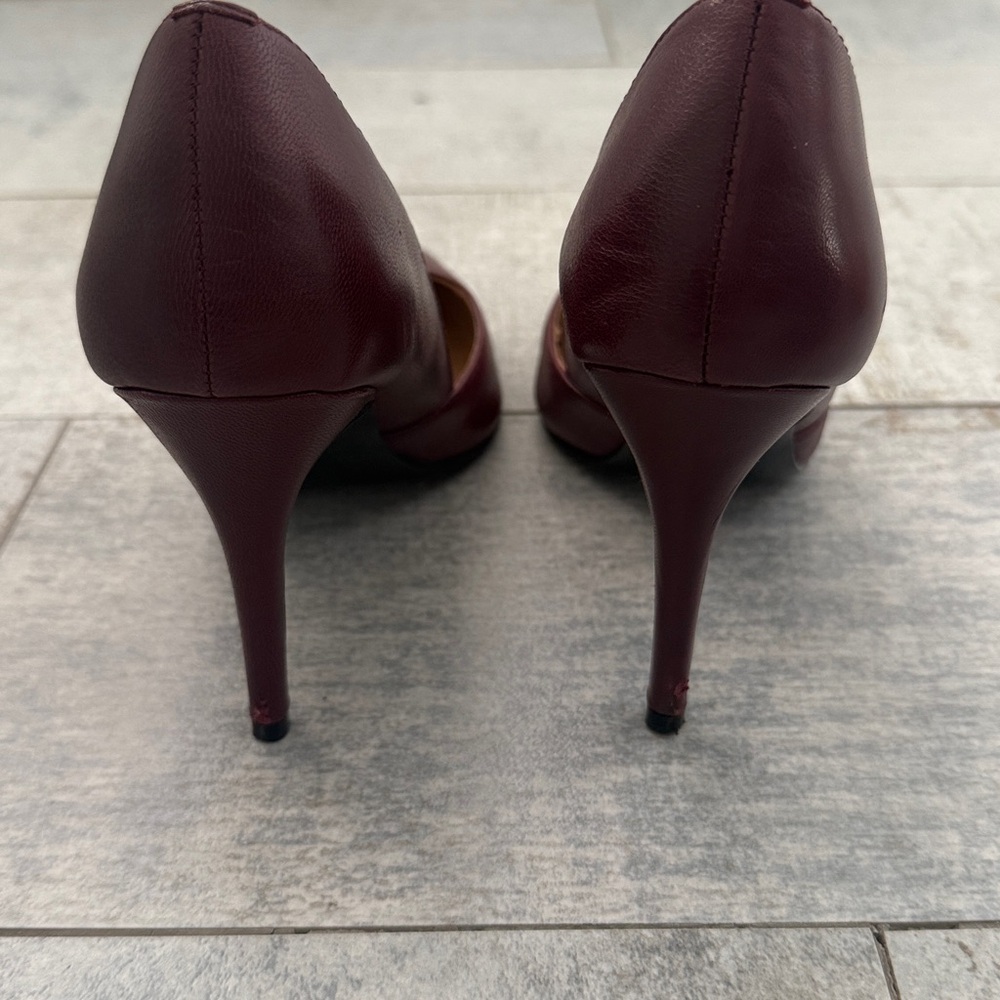 Banana Republic Burgundy Heels - Picture 3 of 8